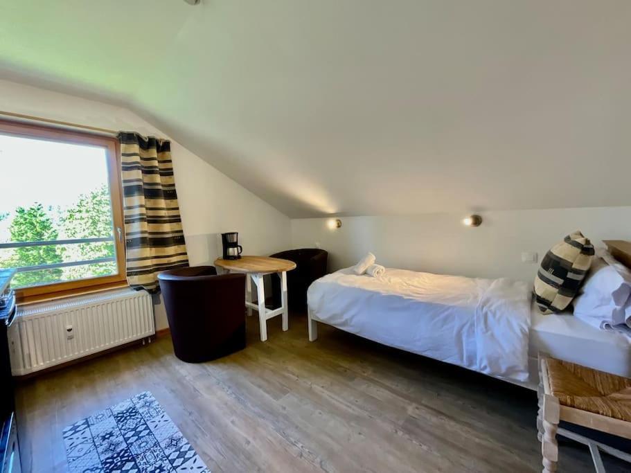 Le Petit Loup, Appartement Neuf Avec Jardin Gerbépal エクステリア 写真